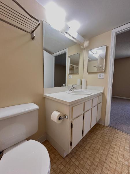  Condo & Townhome Photos