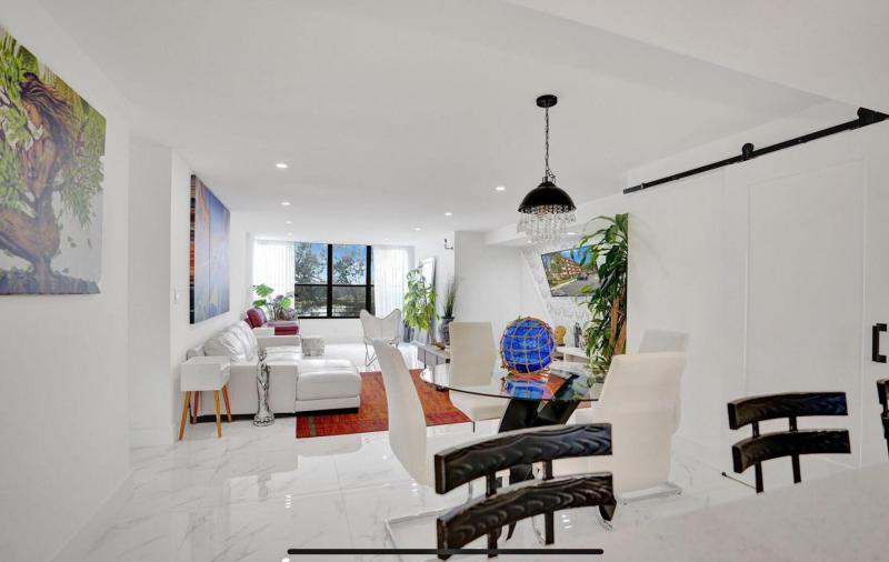  Condo & Townhome Photos