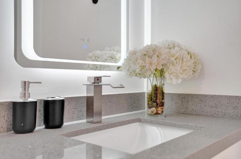  Condo & Townhome Photos