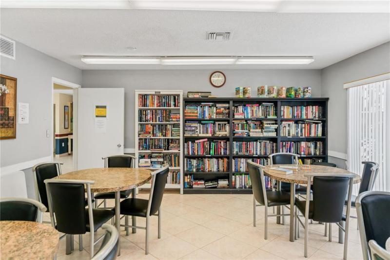  Condo & Townhome Photos