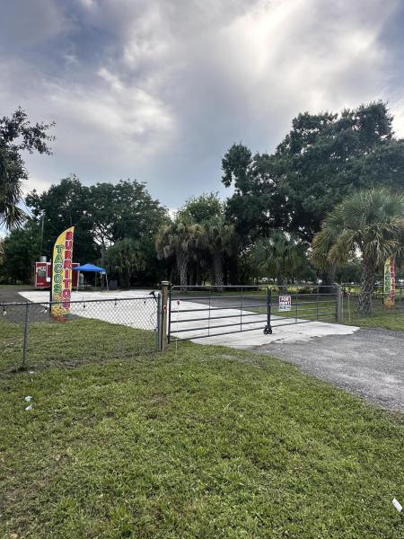  Commercial & Industrial Land Images 