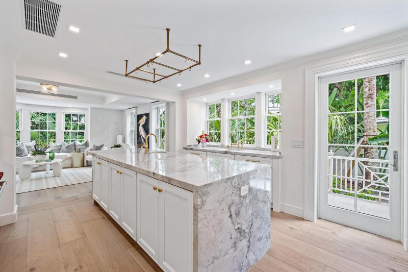  Single Family Homes Photo 19:  Palm Beach,  FL 33480