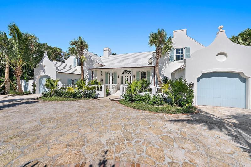  Single Family Homes Photo 2:  Palm Beach,  FL 33480