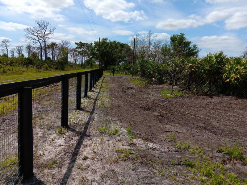  Commercial & Industrial Land Images 
