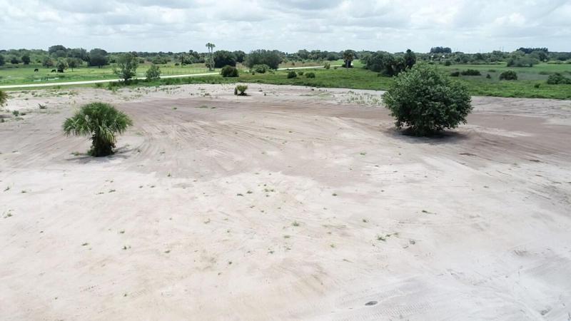  Commercial & Industrial Land Images 