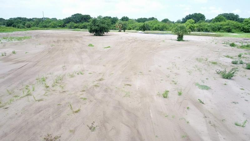  Commercial & Industrial Land Images 