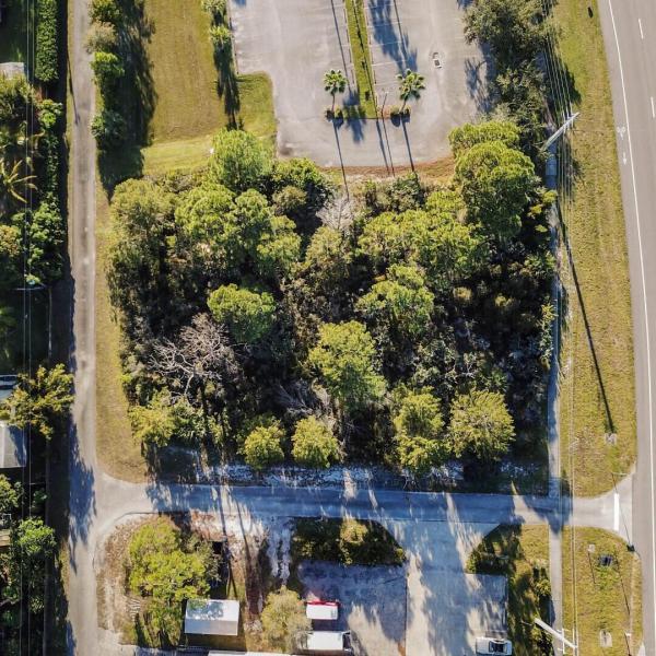  Commercial & Industrial Land Images 