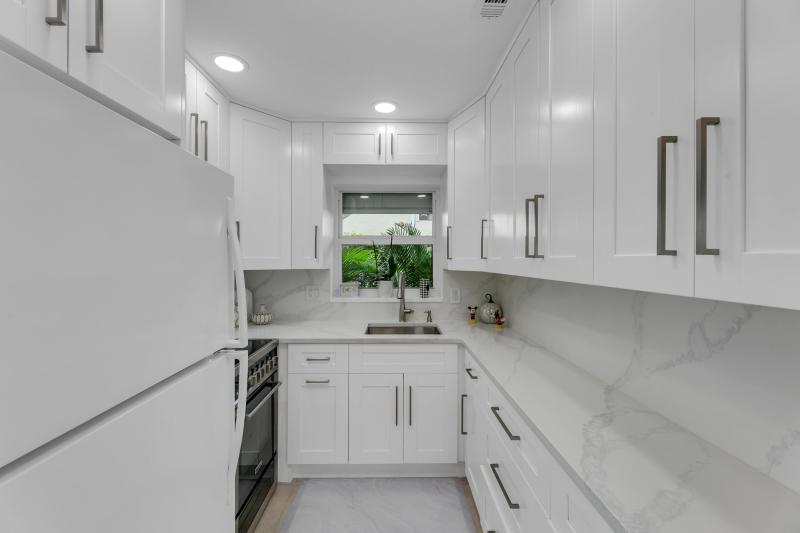  Condo & Townhome Photos