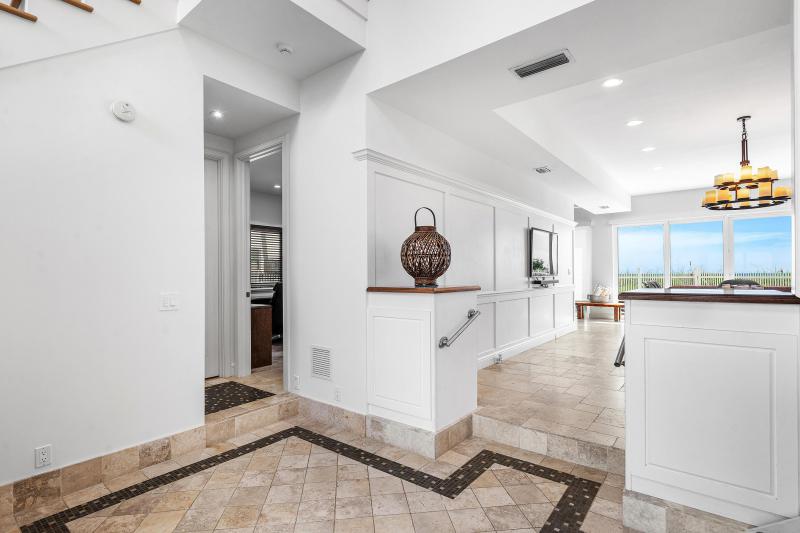  Single Family Homes Photo 4:  Pompano Beach,  FL 33062