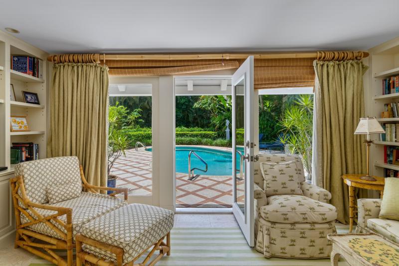  Single Family Homes Photo 25:  Palm Beach,  FL 33480