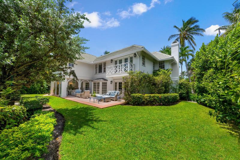  Single Family Homes Photo 3:  Palm Beach,  FL 33480