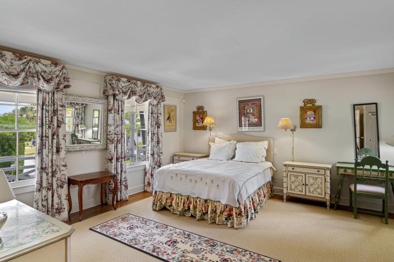  Single Family Homes Photo 46:  Palm Beach,  FL 33480