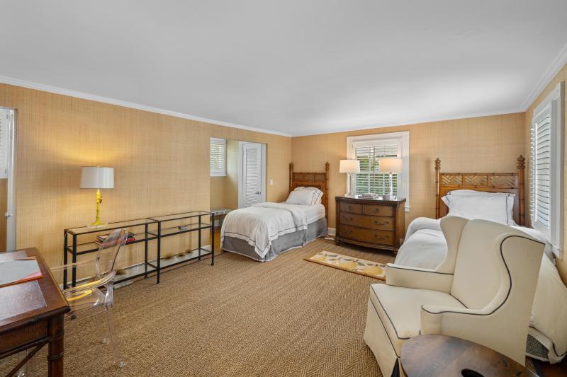  Single Family Homes Photo 48:  Palm Beach,  FL 33480