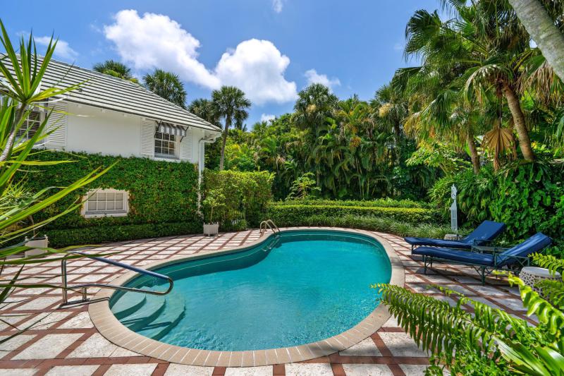  Single Family Homes Photo 63:  Palm Beach,  FL 33480