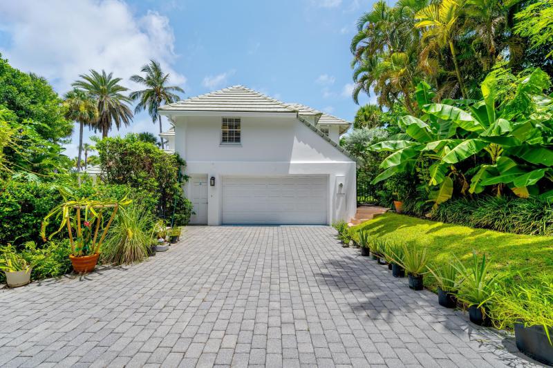  Single Family Homes Photo 66:  Palm Beach,  FL 33480