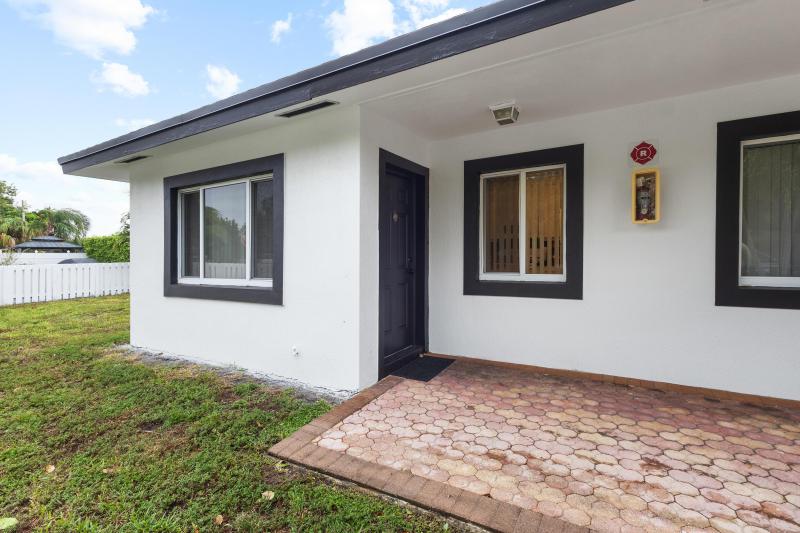 Duplex, Triplex and Fourplex Images