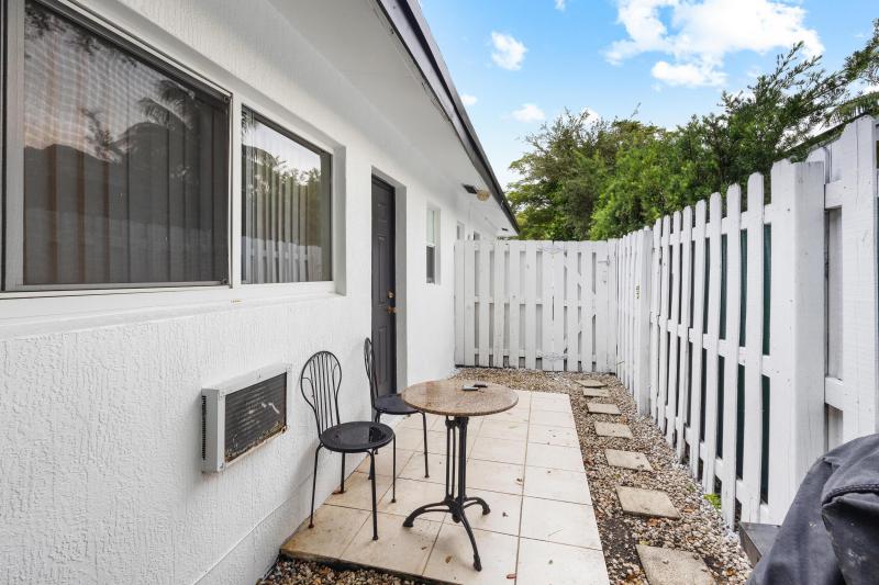 Duplex, Triplex and Fourplex Images