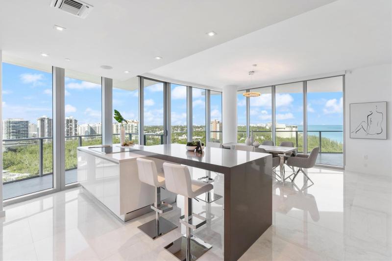  Condo & Townhome Photos