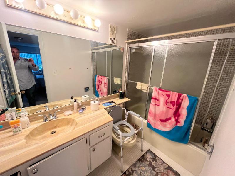  Condo & Townhome Photos