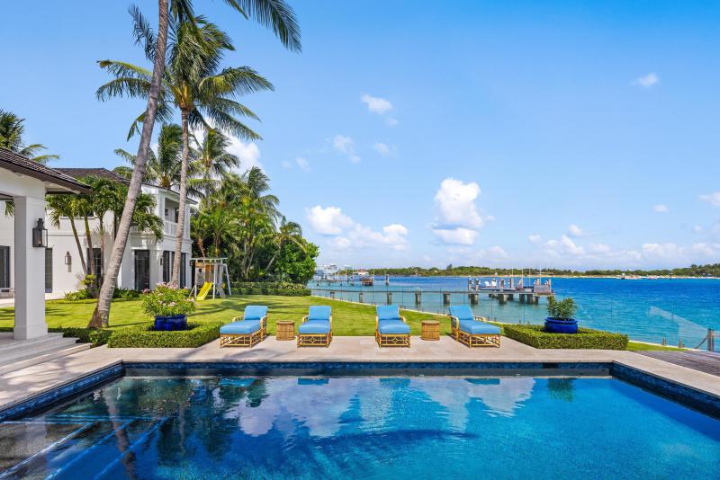  Single Family Homes Photo 10:  Palm Beach,  FL 33480