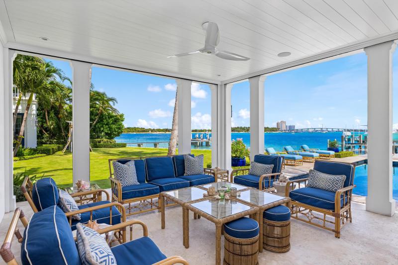  Single Family Homes Photo 13:  Palm Beach,  FL 33480