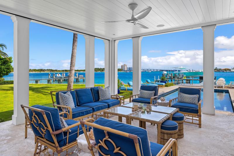  Single Family Homes Photo 14:  Palm Beach,  FL 33480