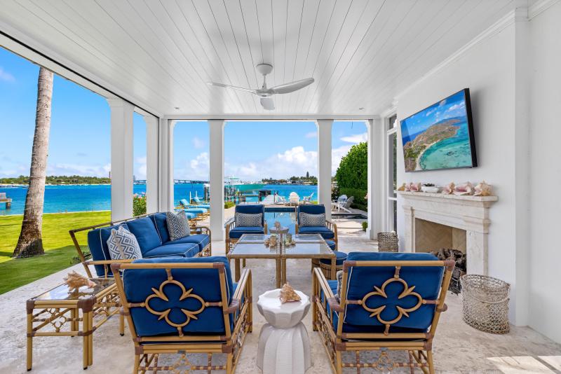  Single Family Homes Photo 15:  Palm Beach,  FL 33480