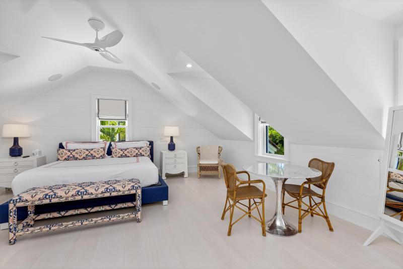  Single Family Homes Photo 66:  Palm Beach,  FL 33480