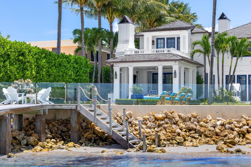  Single Family Homes Photo 77:  Palm Beach,  FL 33480