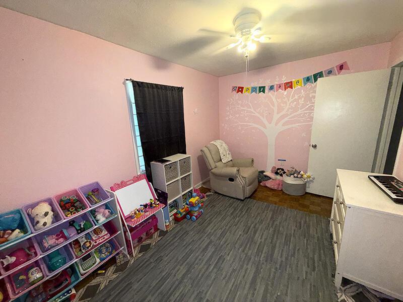  Single Family Homes Photo 14:  Pensacola,  FL 32514