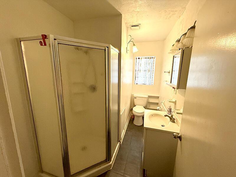  Single Family Homes Photo 16:  Pensacola,  FL 32514