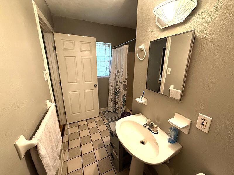  Single Family Homes Photo 23:  Pensacola,  FL 32514