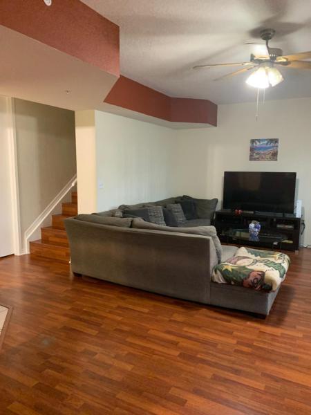  Condo & Townhome Photos