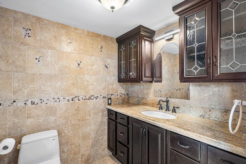  Condo & Townhome Photos