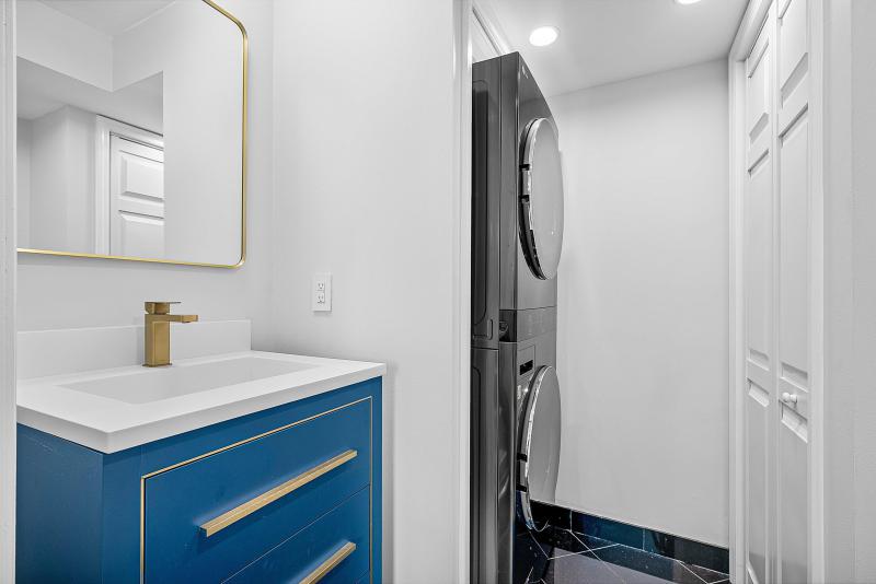  Condo & Townhome Photos