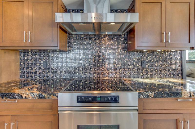  Condo & Townhome Photos