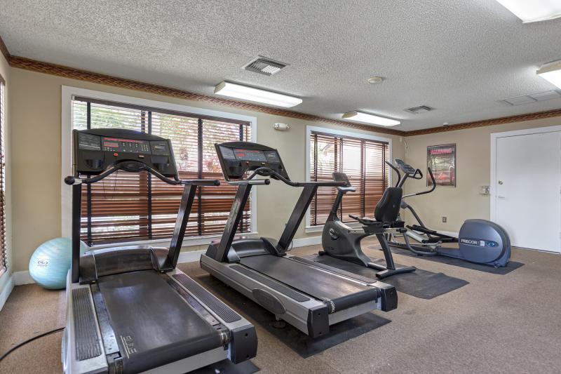  Condo & Townhome Photos