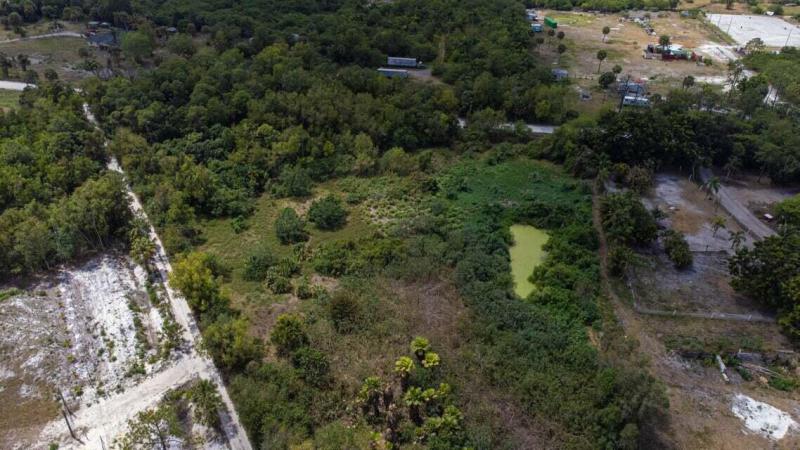  Commercial & Industrial Land Images 