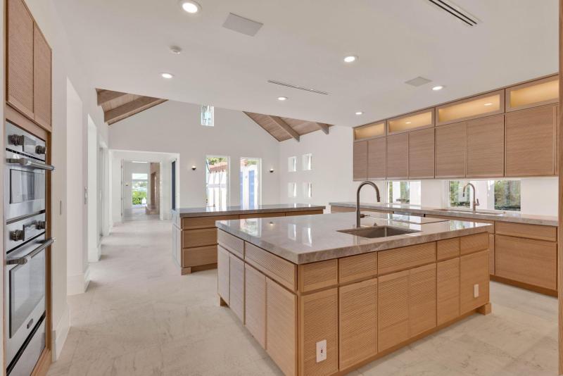  Single Family Homes Photo 13:  Stuart,  FL 34996
