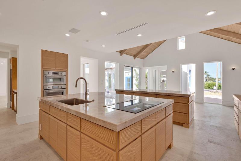  Single Family Homes Photo 17:  Stuart,  FL 34996