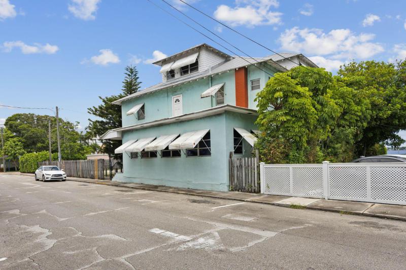 Duplex, Triplex and Fourplex Images