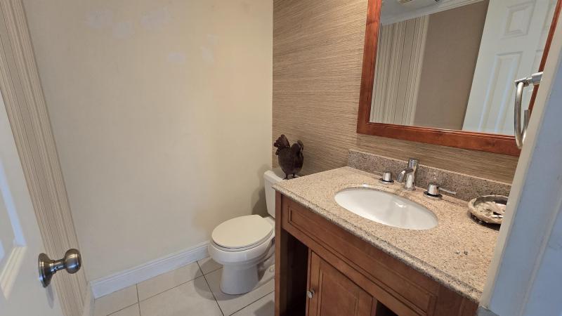 Condo & Townhome Photos