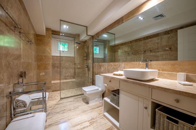  Single Family Homes Photo 24:  Casa de Campo,  DR 22000