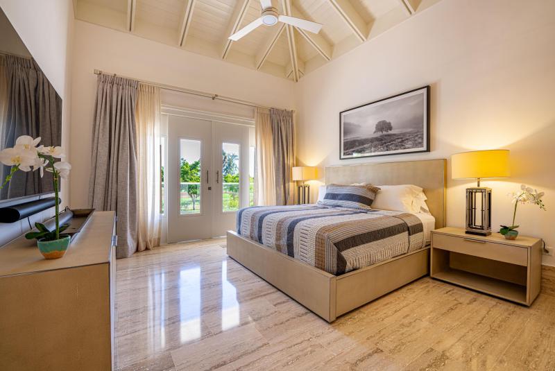  Single Family Homes Photo 30:  Casa de Campo,  DR 22000