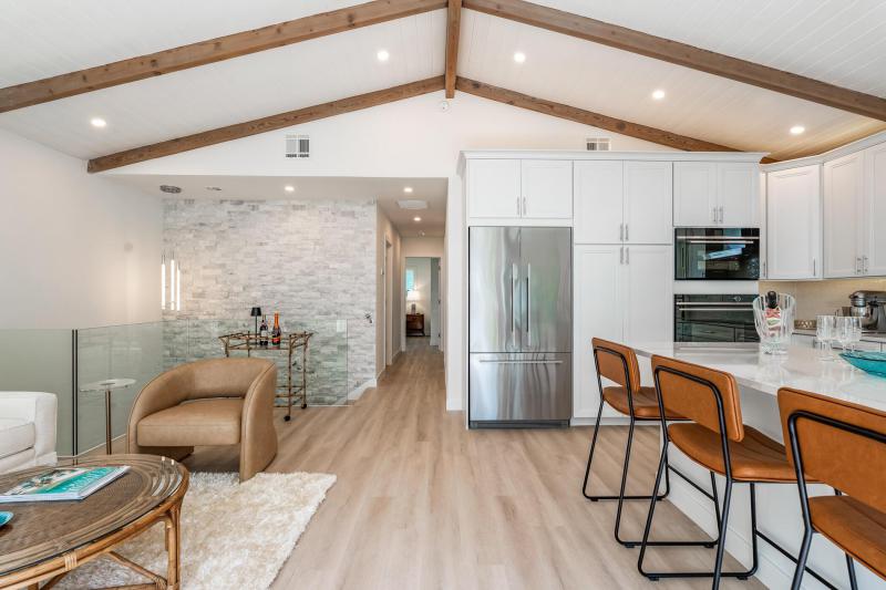  Single Family Homes Photo 14:  Vero Beach,  FL 32963