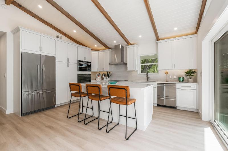  Single Family Homes Photo 18:  Vero Beach,  FL 32963