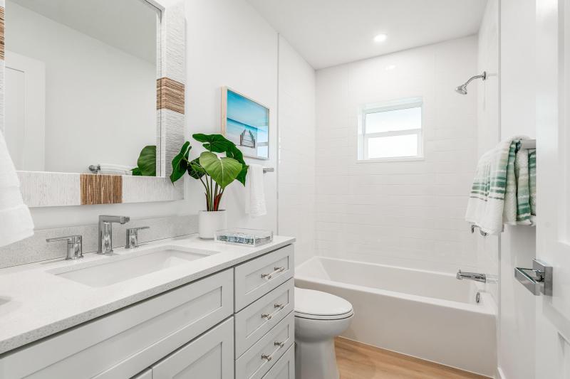  Single Family Homes Photo 23:  Vero Beach,  FL 32963