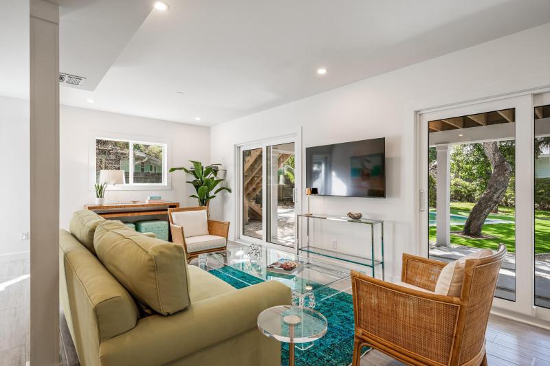  Single Family Homes Photo 4:  Vero Beach,  FL 32963