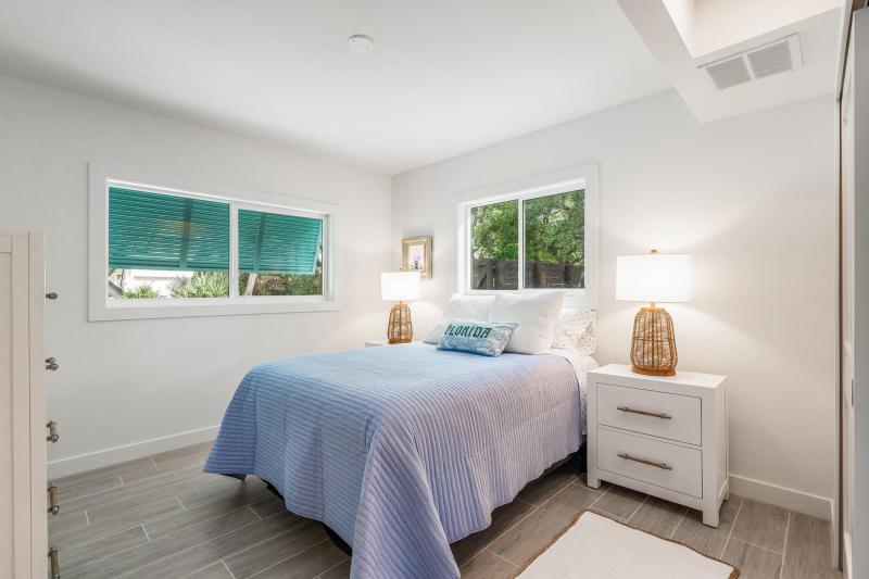  Single Family Homes Photo 8:  Vero Beach,  FL 32963