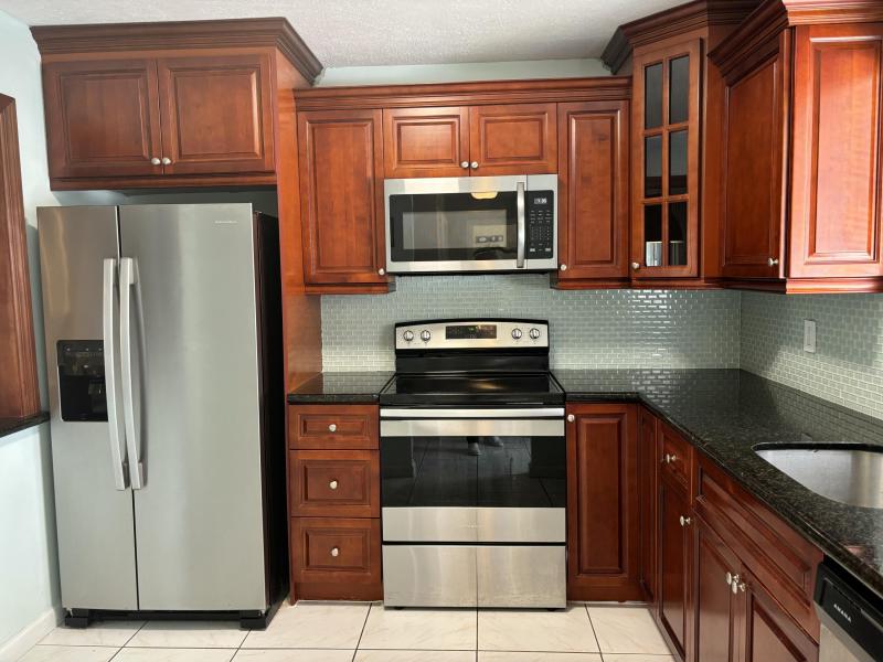 Condo & Townhome Photos